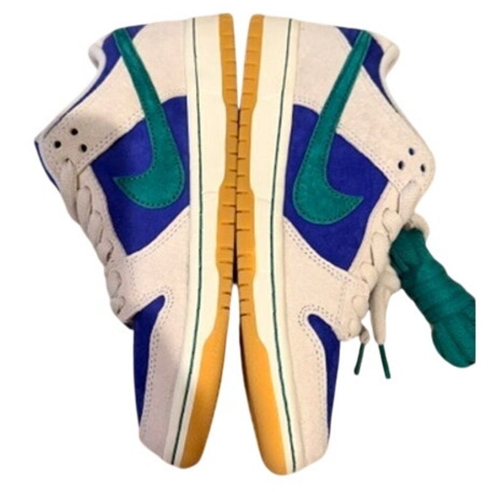 Nike SB Dunk Low Hyper Malachite Royal Green Gum Sneakers Men US 6 / Women 7.5 - Picture 8 of 11